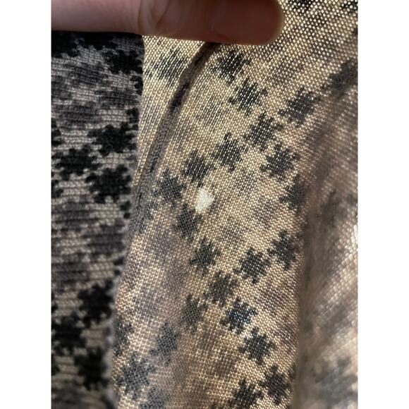 Murano Wool Mens Sweater Size Medium Beige Black Collared 1/4 Button Small Flaw - Picture 9 of 10